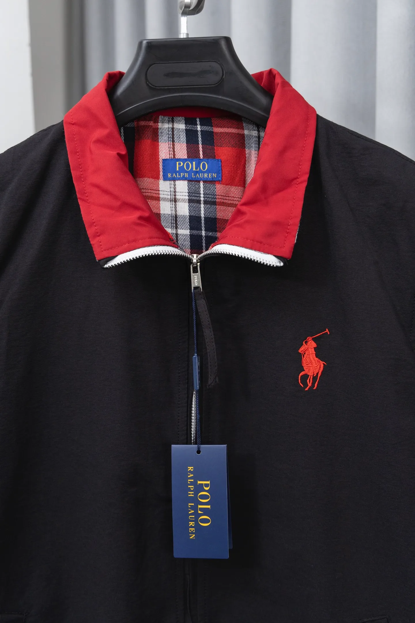 P310 model number: M024 POLO Ralph Lauren original molded small label, embroidered reversible old money style jacket, Guangzhou high luxury version, refined and shipped 🔥high version of the best goods🐮different from the market's junk goods🗯️different prices for the same picture means different versions ✅Don't be fooled by the same copywriting and pirated picture gangs who mix and distribute pictures at low prices and get high luxury pictures at low prices. Once you receive it and compare the quality, you will know where the difference is. Don’t lie. Look for the terminal. I don’t guarantee that my products are the cheapest, but I definitely guarantee that they are worth every penny of your hard-earned money!       Color: White Black Size: S-XL